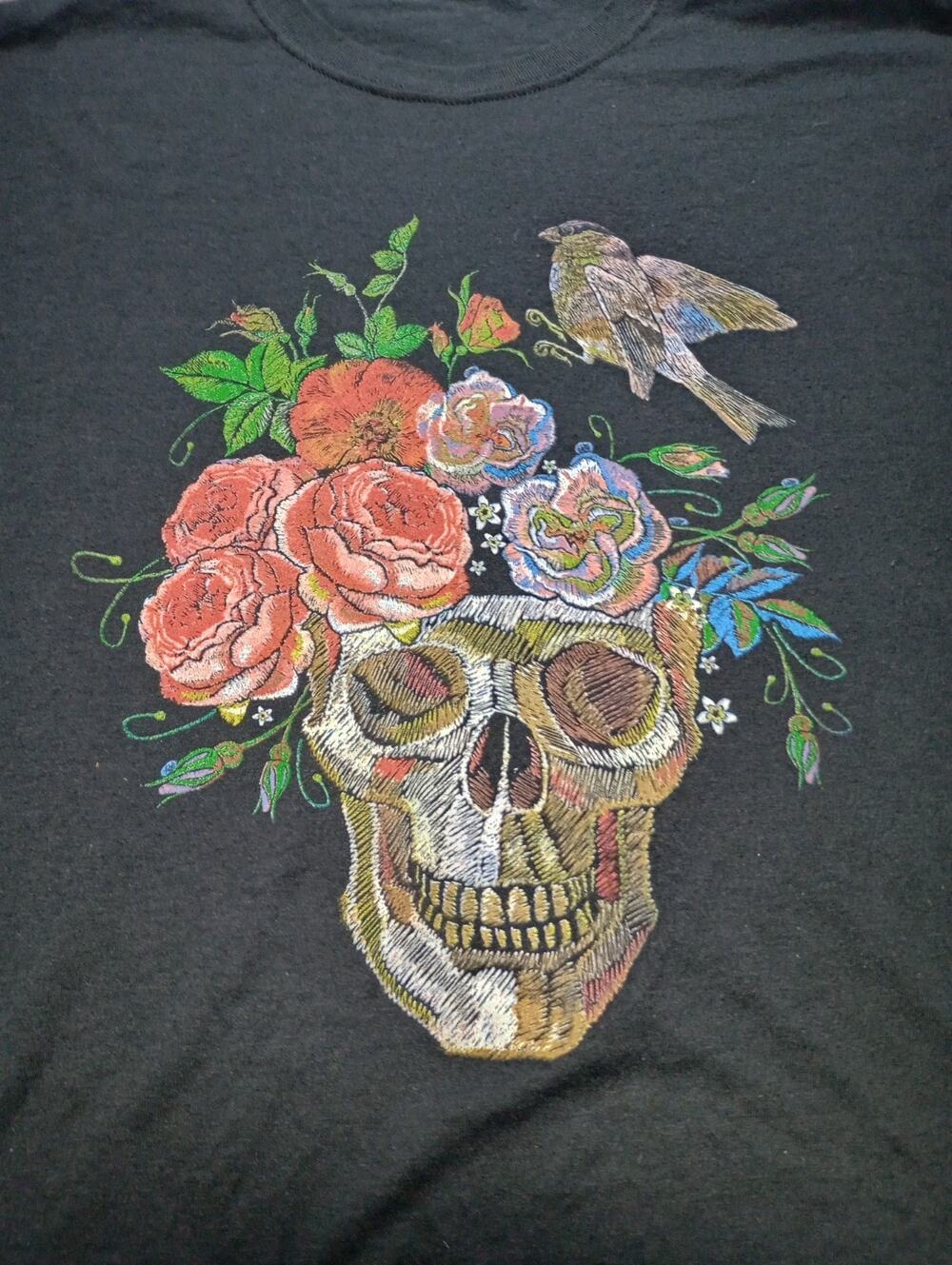 Flowers And Skull Distressed T Shirt Men's Size XL